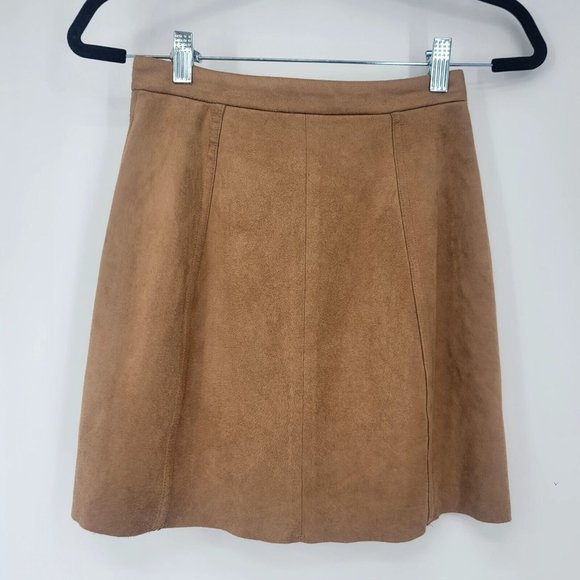 ARITZIA Wilfred Free Centinela Faux Suede Mini Skirt Button Front Women's Size 2 - Picture 3 of 5